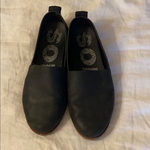 Sorel leather slip-one